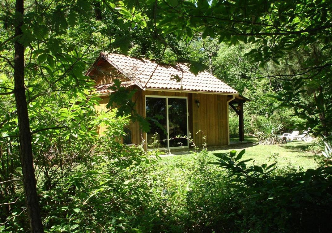 Les Cabanes De Rouffignac Villa Exterior photo